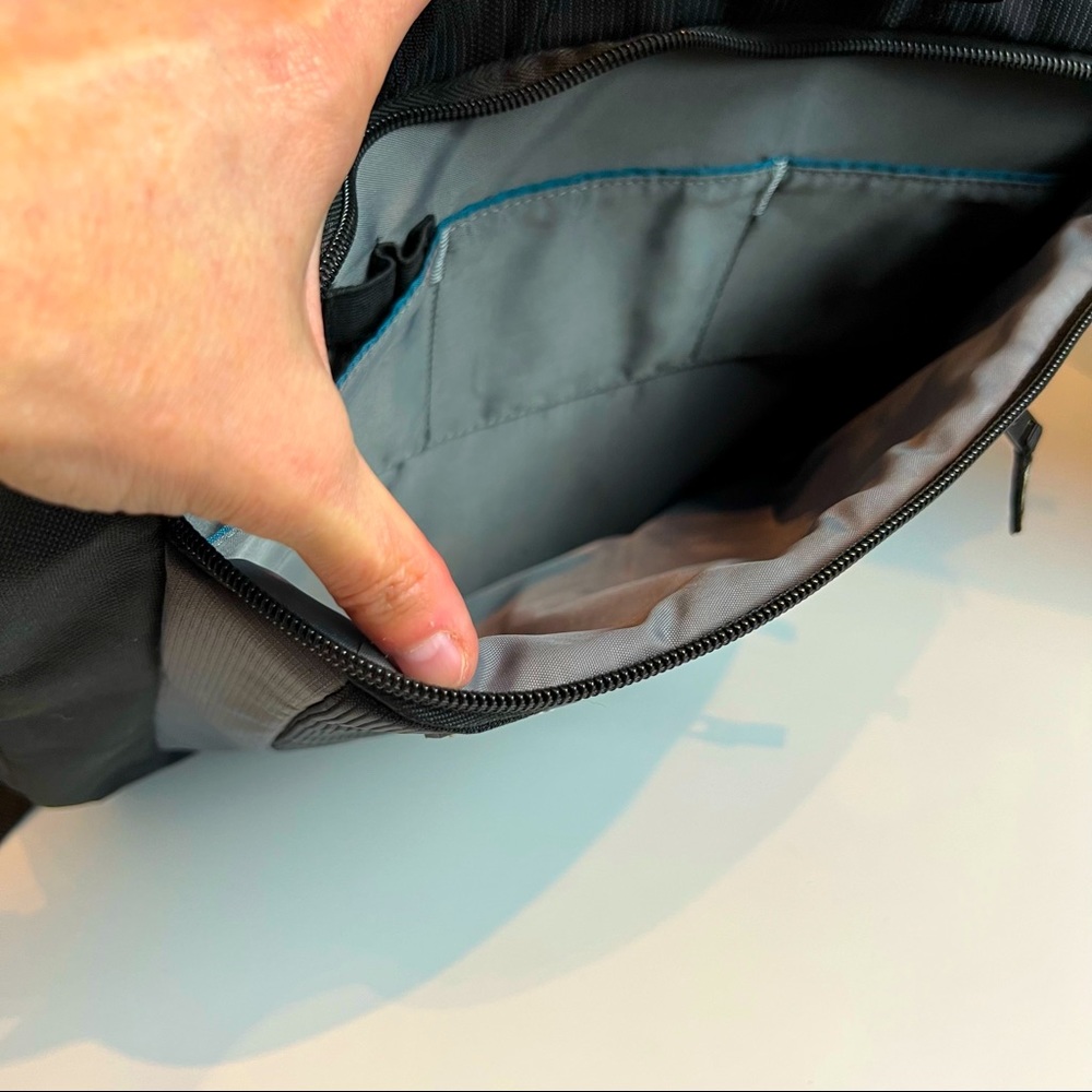 Case Logic Computer Bag - image 7